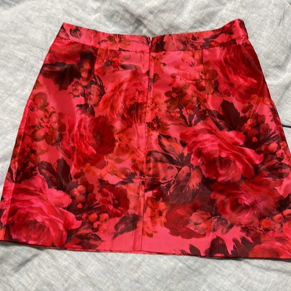 JCrew Peony Floral Origami Mini with Pockets - Picture 6 of 6